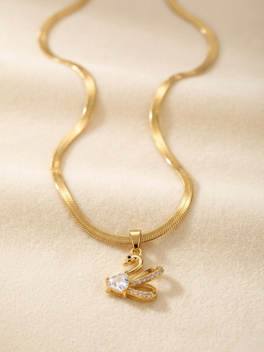 Golden Swan Necklace - ANTI TARNISH