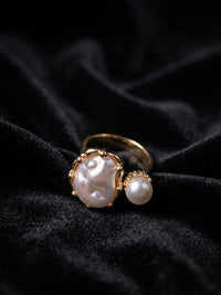 Bella Pearl Ring