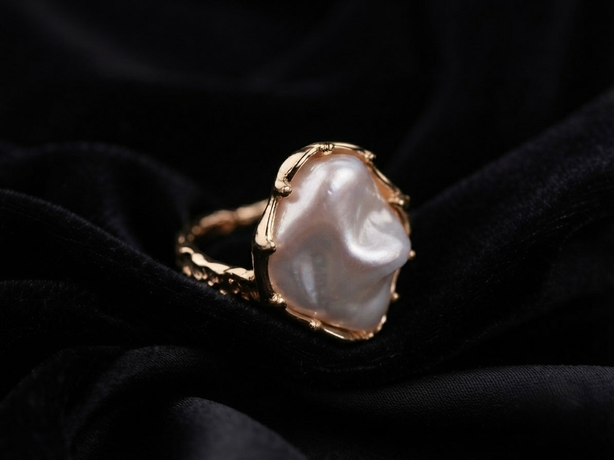 Serene Pearl Ring