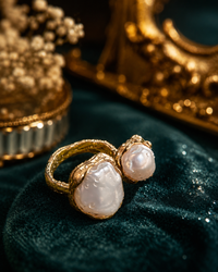Noble Pearl Ring